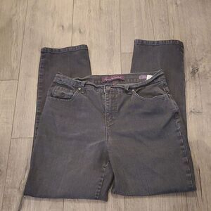 Mom Jeans Size 8 Short